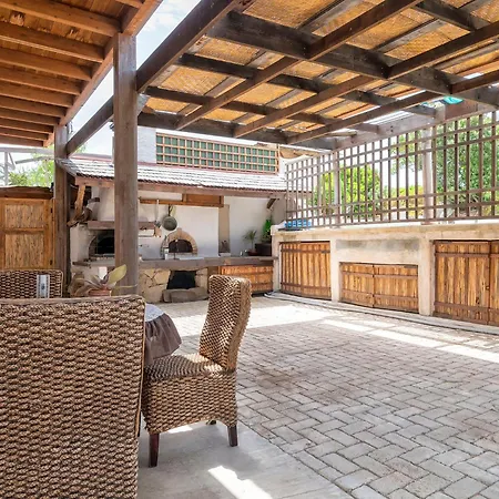 Villa Essenthia By Interhome